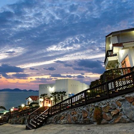 Namhae Bluemare Pension Kültér fotó
