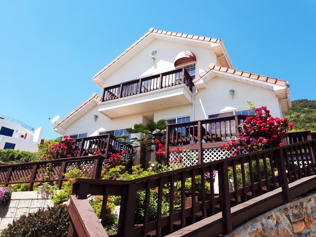Namhae Bluemare Pension Kültér fotó