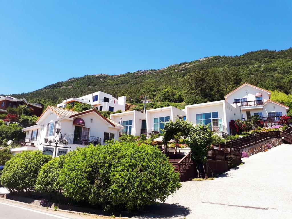 Namhae Bluemare Pension Kültér fotó