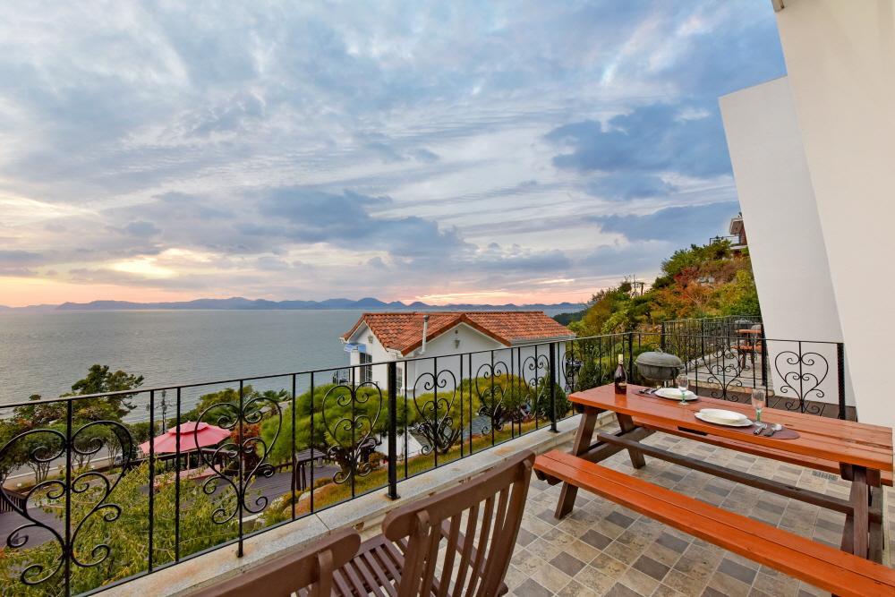 Namhae Bluemare Pension Kültér fotó