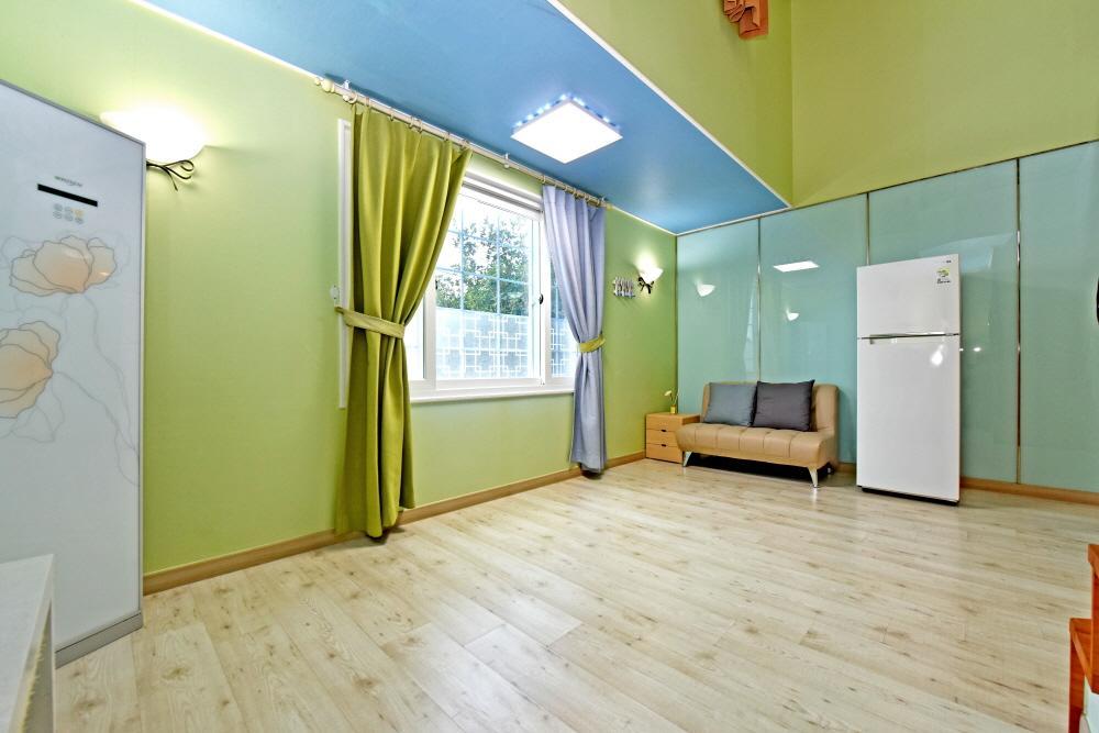 Namhae Bluemare Pension Kültér fotó