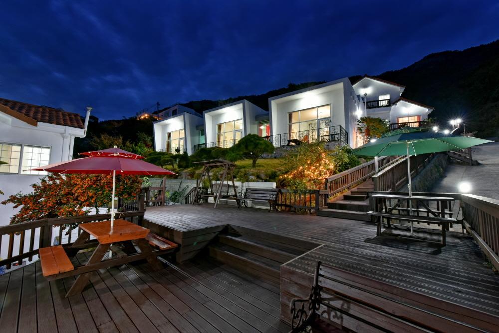 Namhae Bluemare Pension Kültér fotó