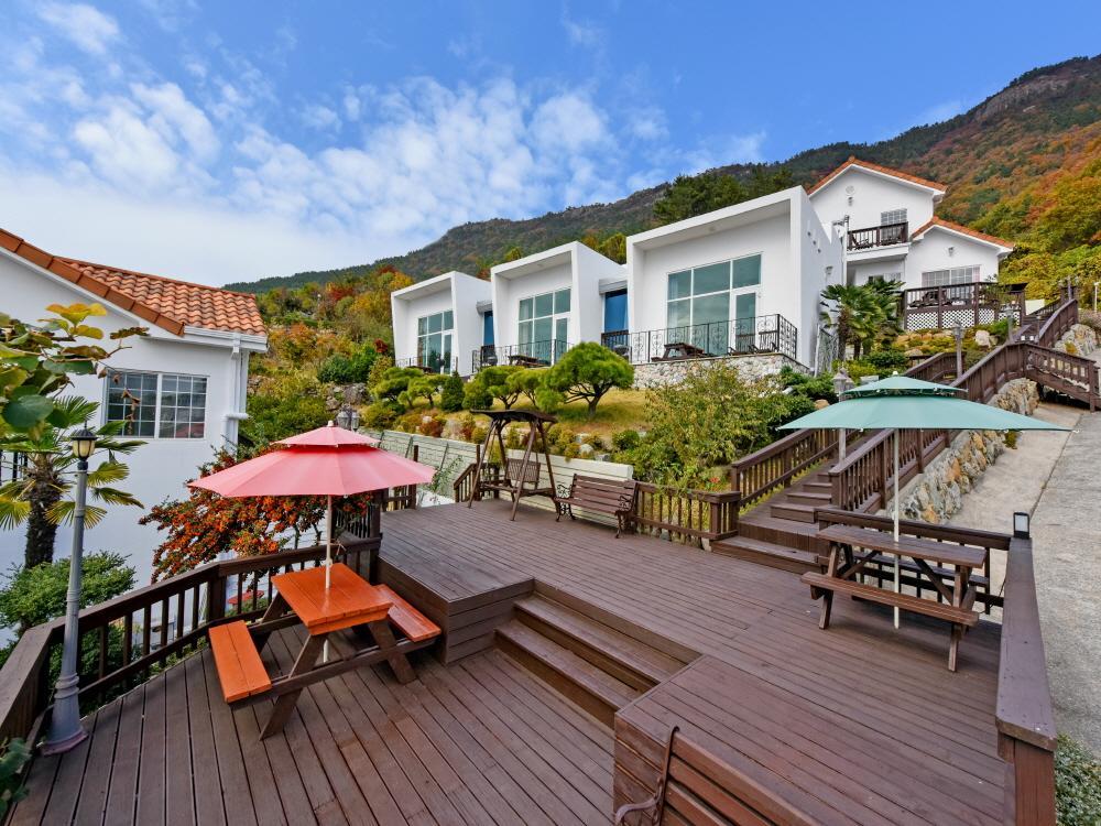 Namhae Bluemare Pension Kültér fotó