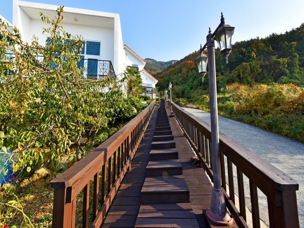 Namhae Bluemare Pension Kültér fotó